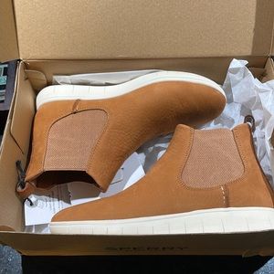 Sperry Coastal Chelsea - Tan 7 NIB